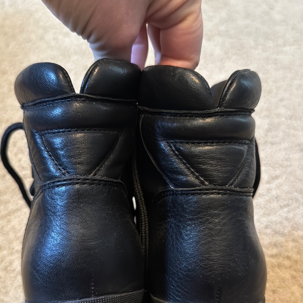 LAST CALL:  Black Leather Lace-Up Boots SZ 9 - Picture 6 of 11
